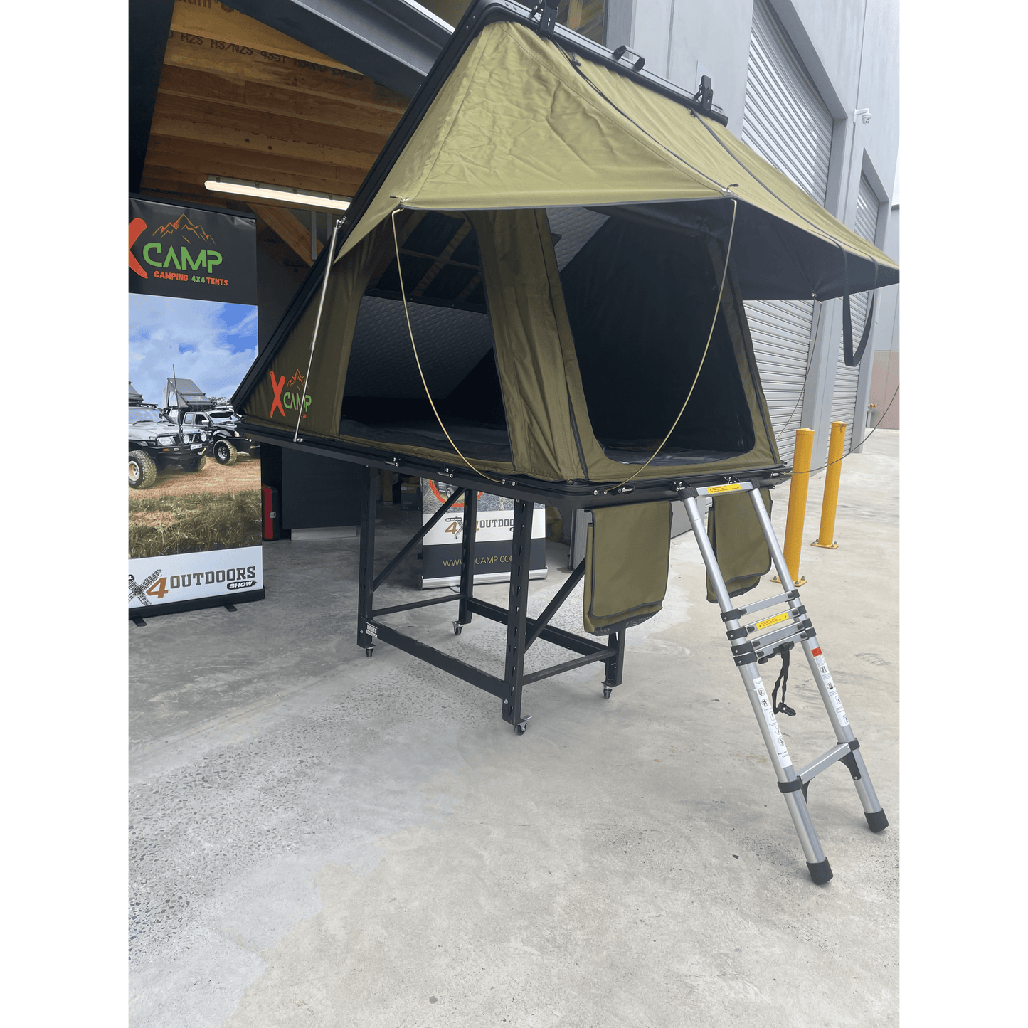 Xcamp cx300 Hard Shell Rooftop - Army Green